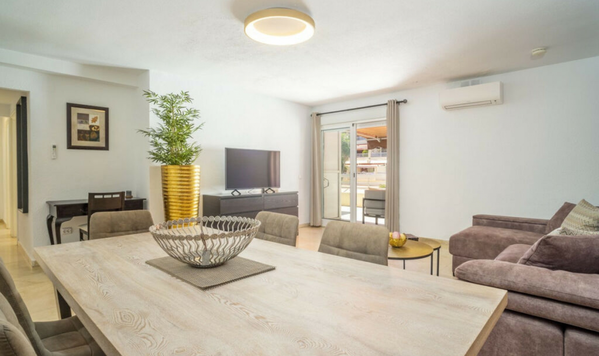 Resale - Apartment -
Marbella