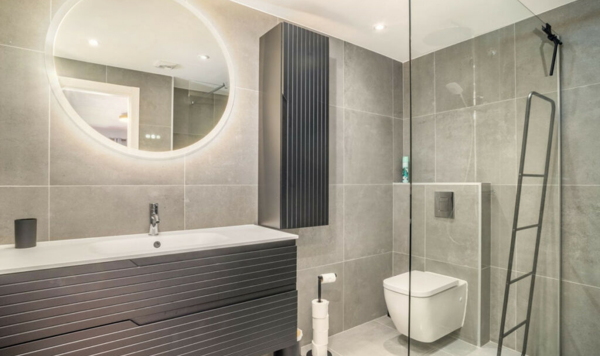 Resale - Apartment -
Marbella