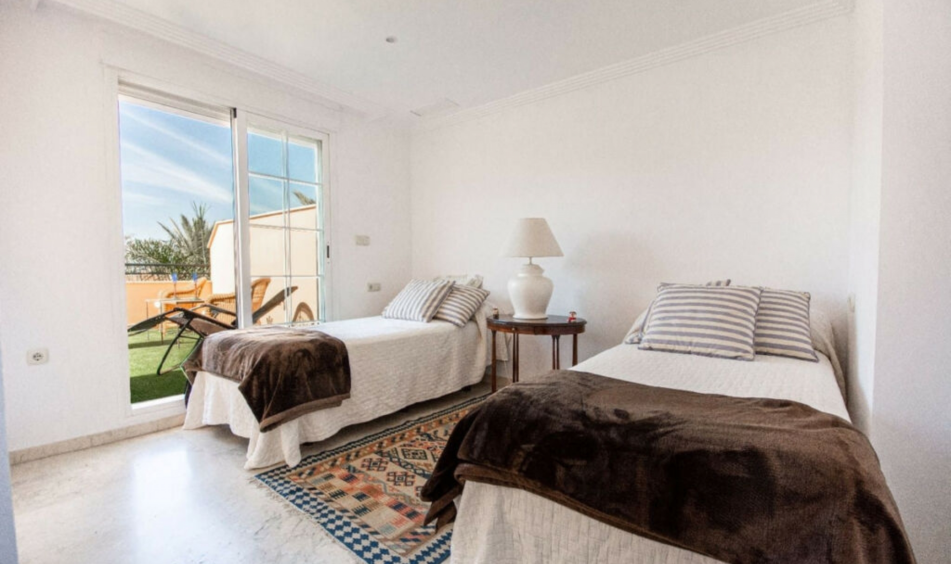 Resale - Apartment -
Marbella