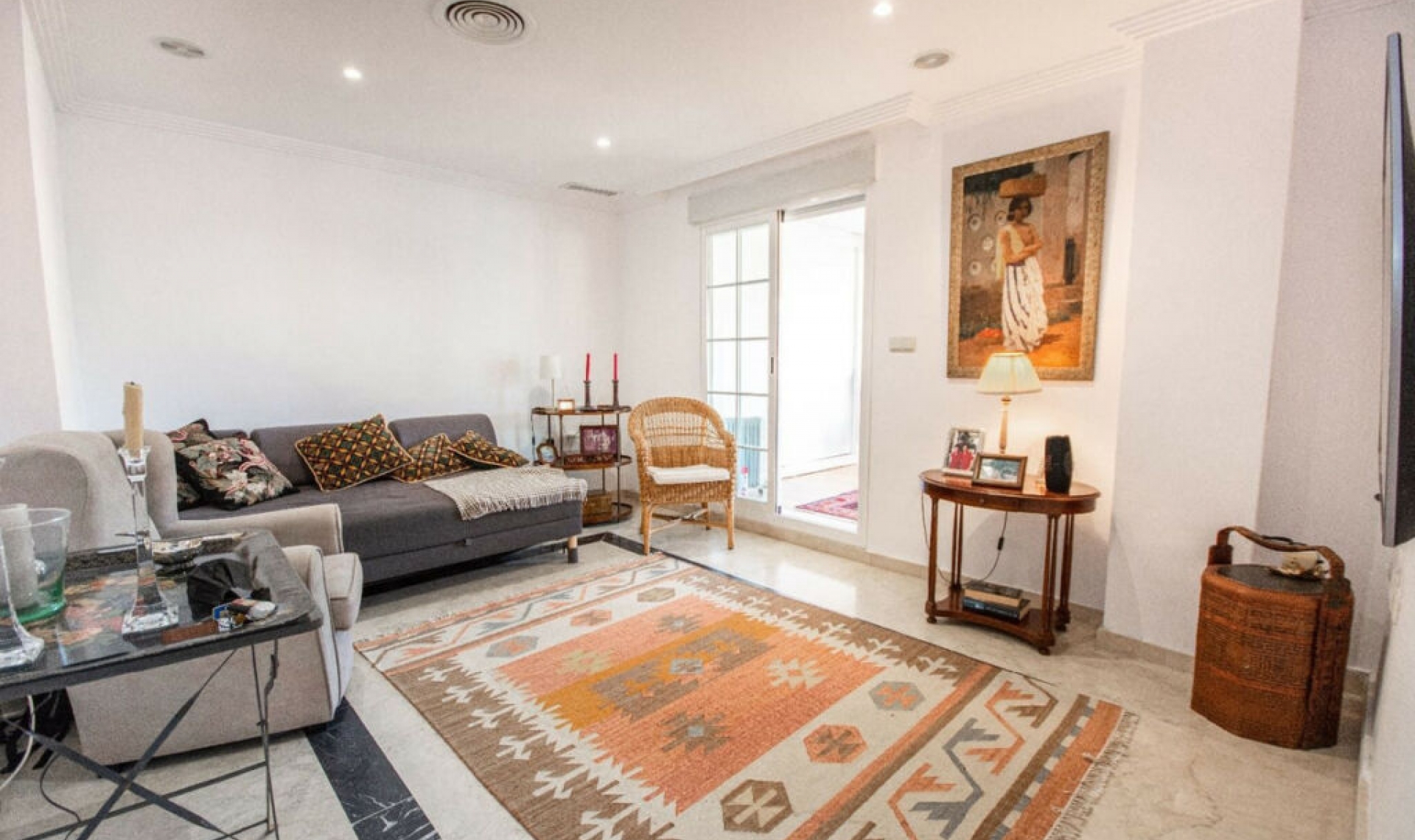 Resale - Apartment -
Marbella