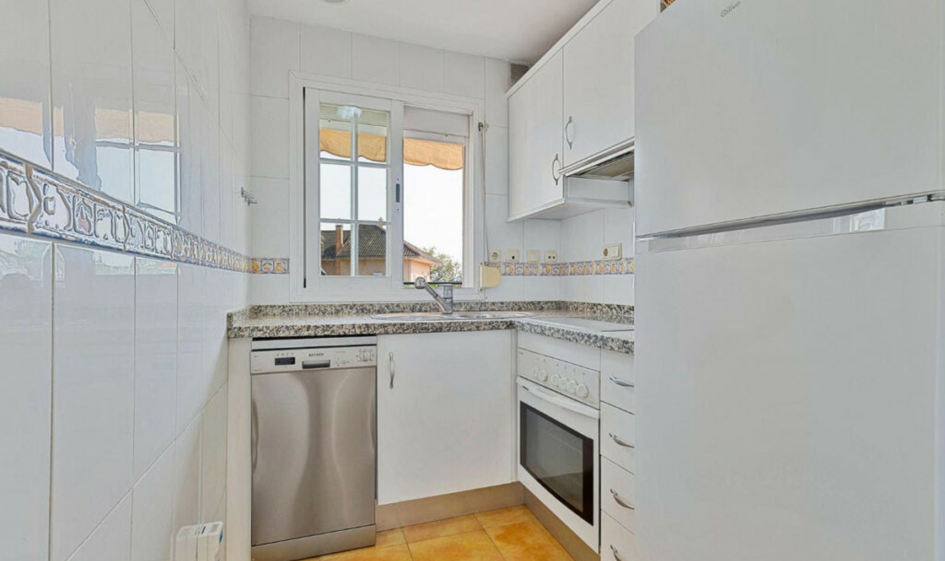 Resale - Apartment -
Marbella