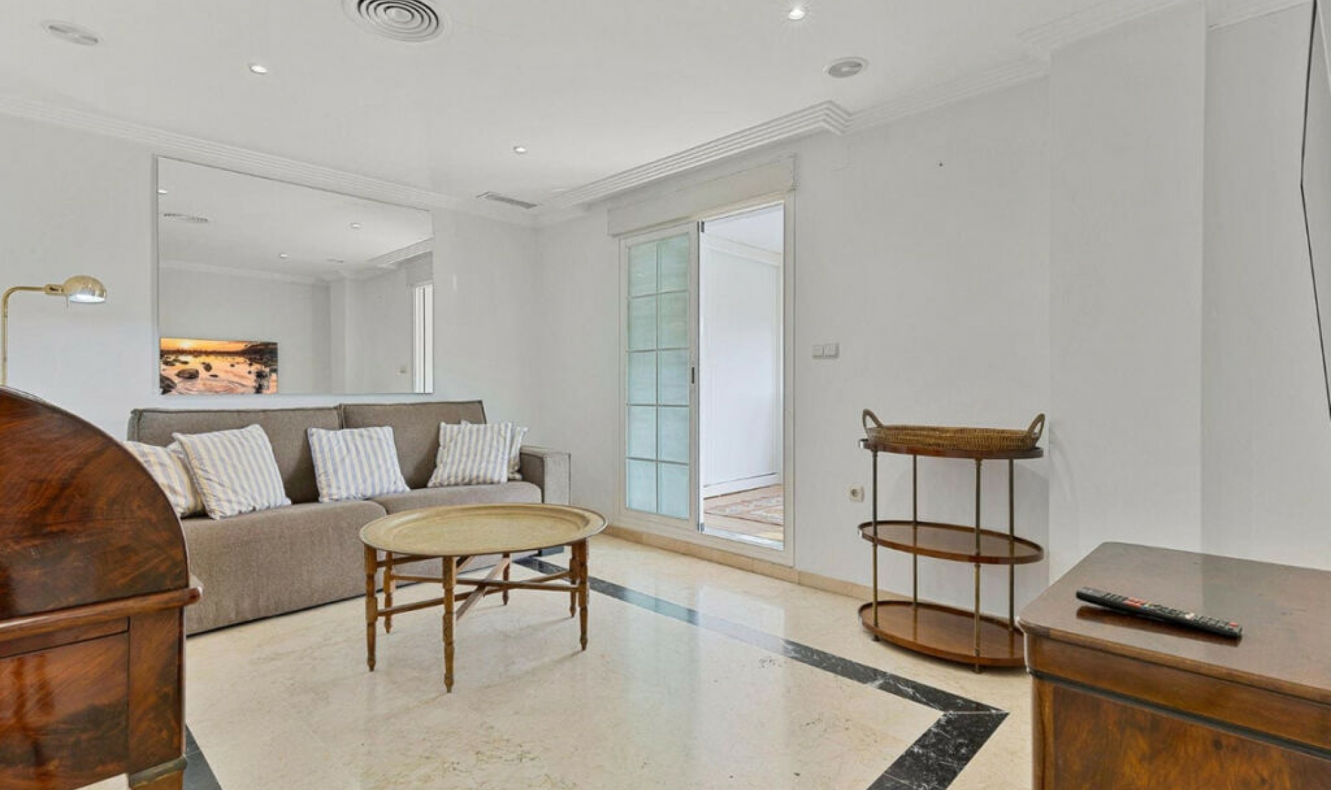 Resale - Apartment -
Marbella