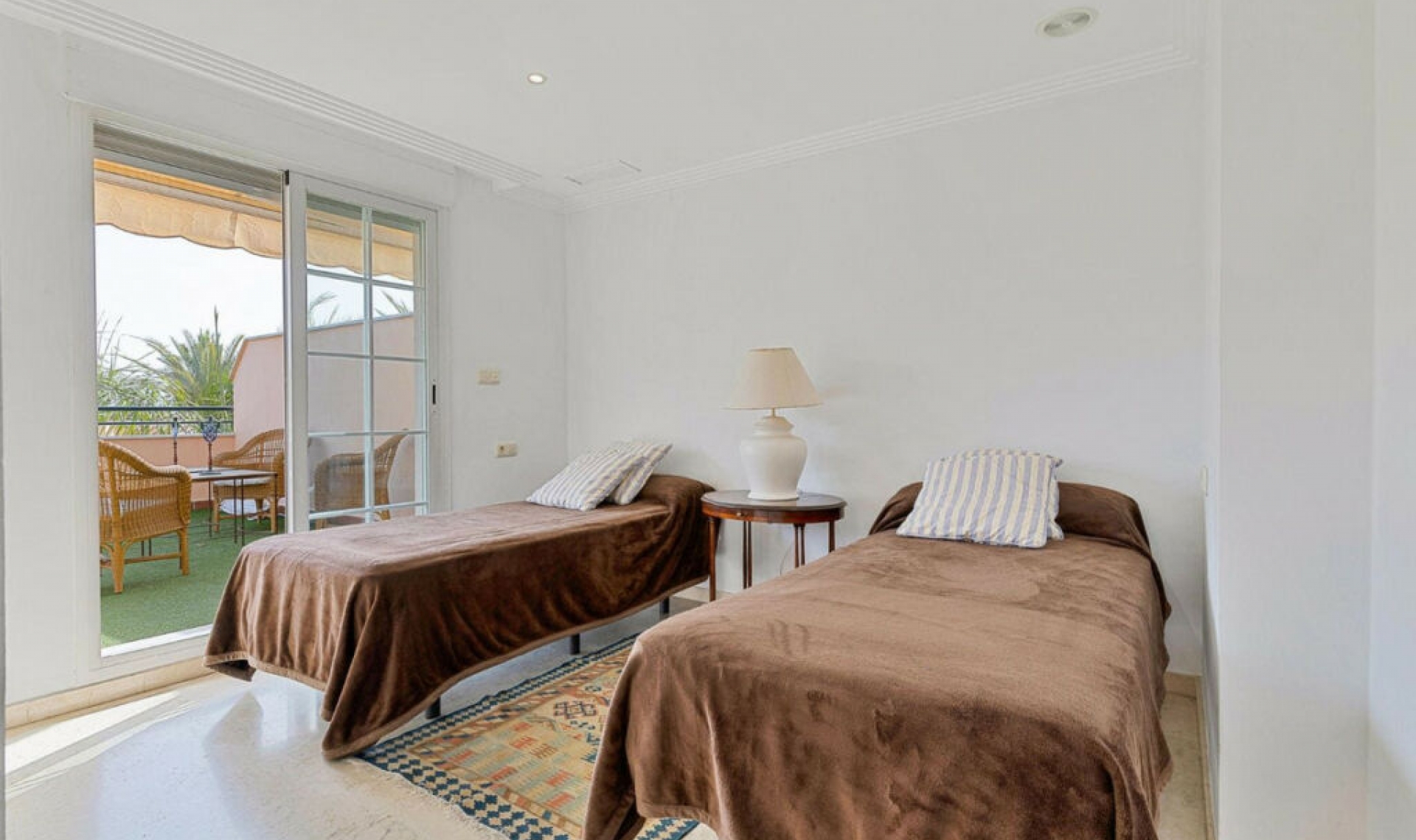 Resale - Apartment -
Marbella