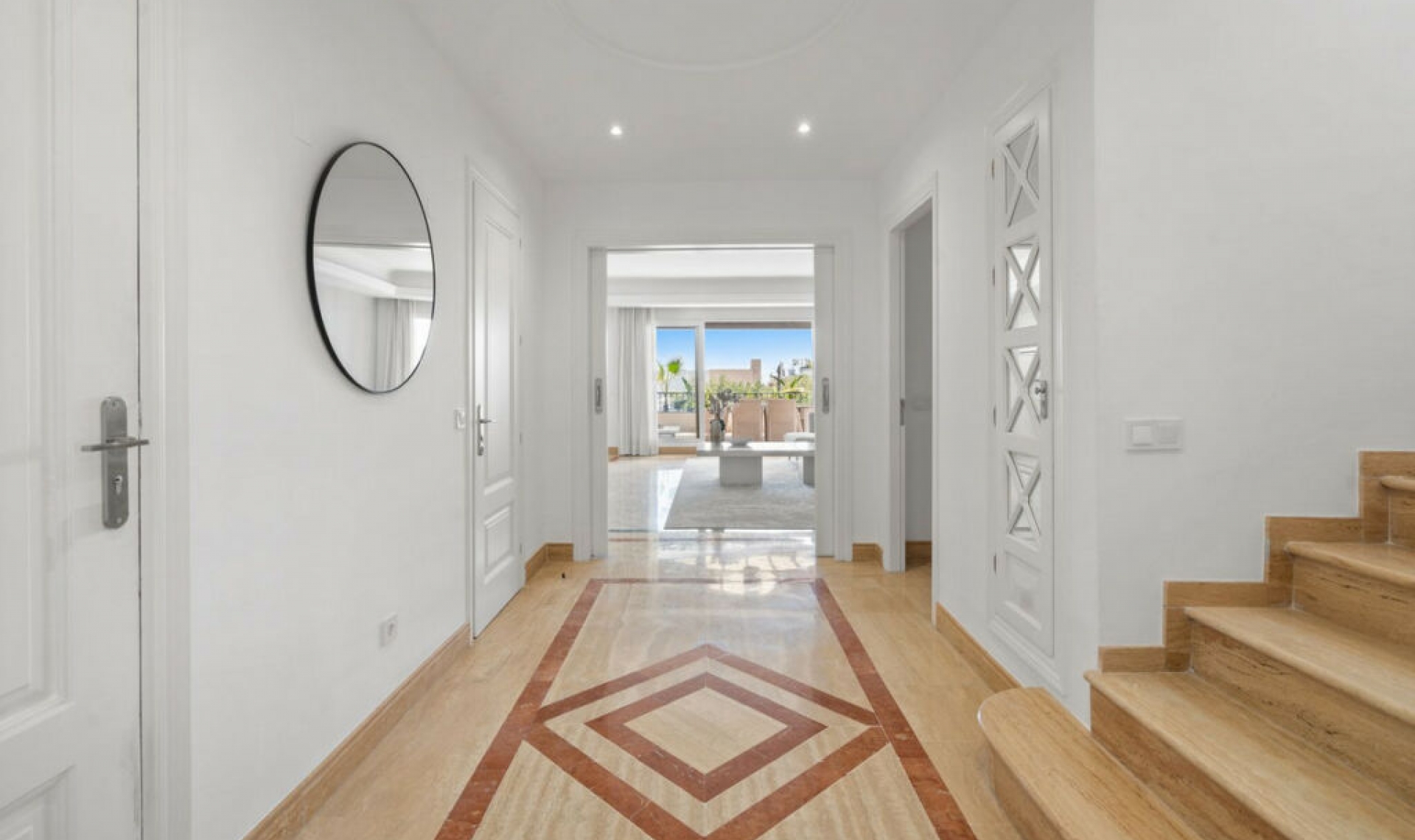 Resale - Apartment -
Marbella