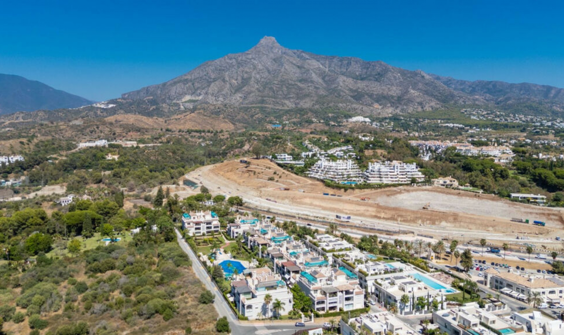 Resale - Apartment -
Marbella