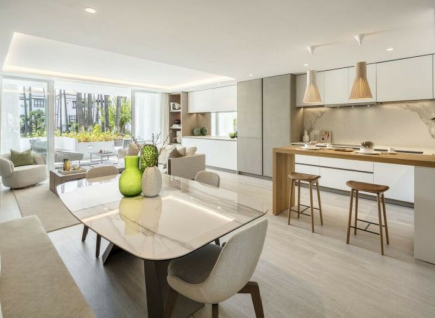 Resale - Apartment -
Marbella