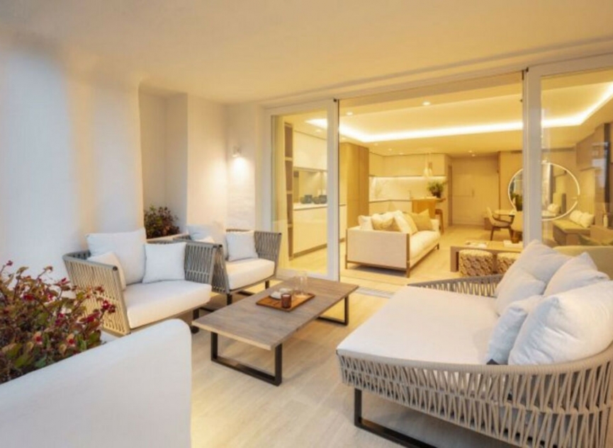Resale - Apartment -
Marbella
