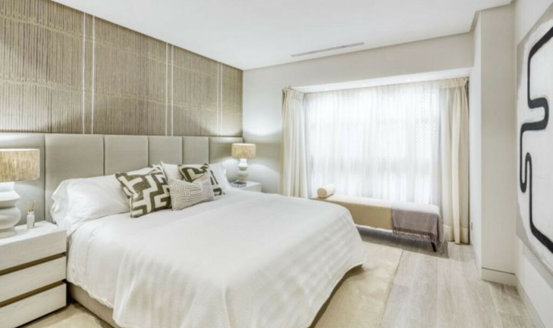 Resale - Apartment -
Marbella