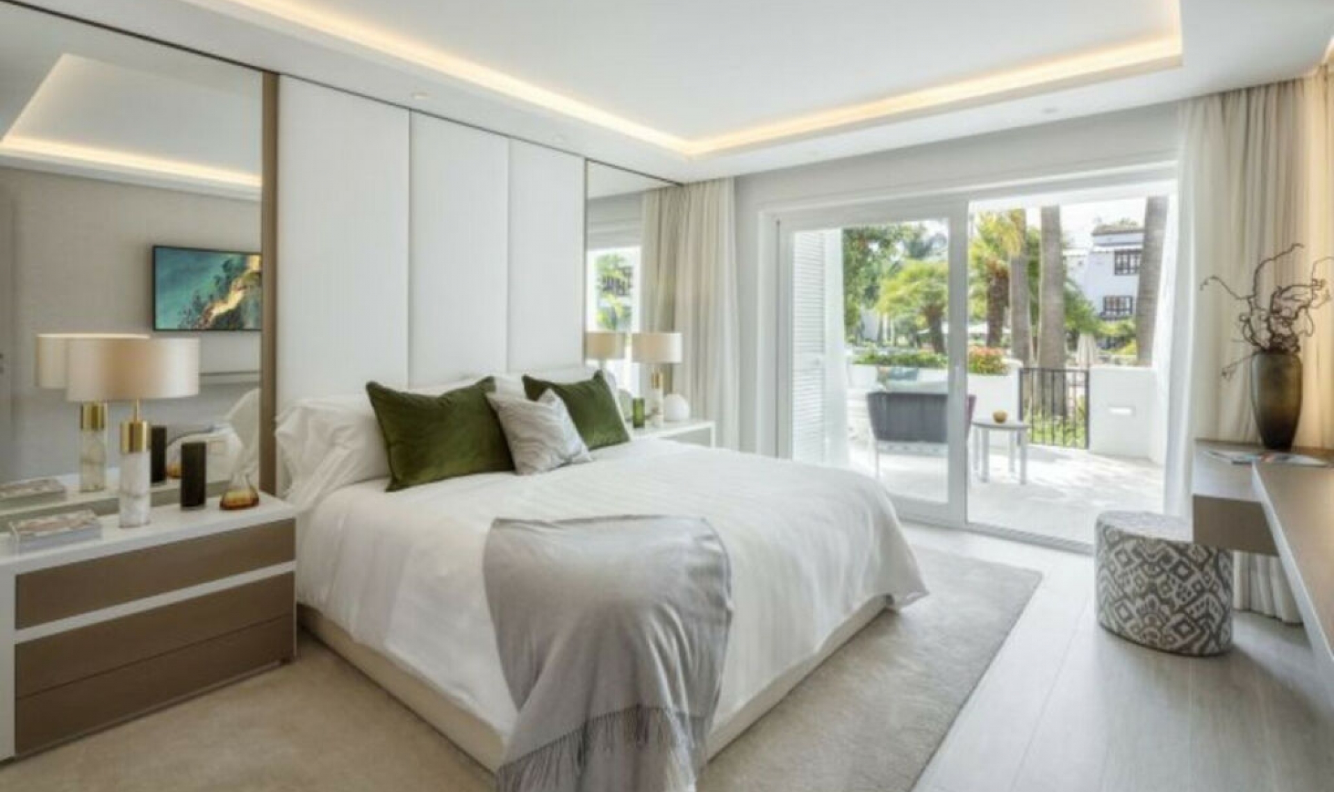 Resale - Apartment -
Marbella