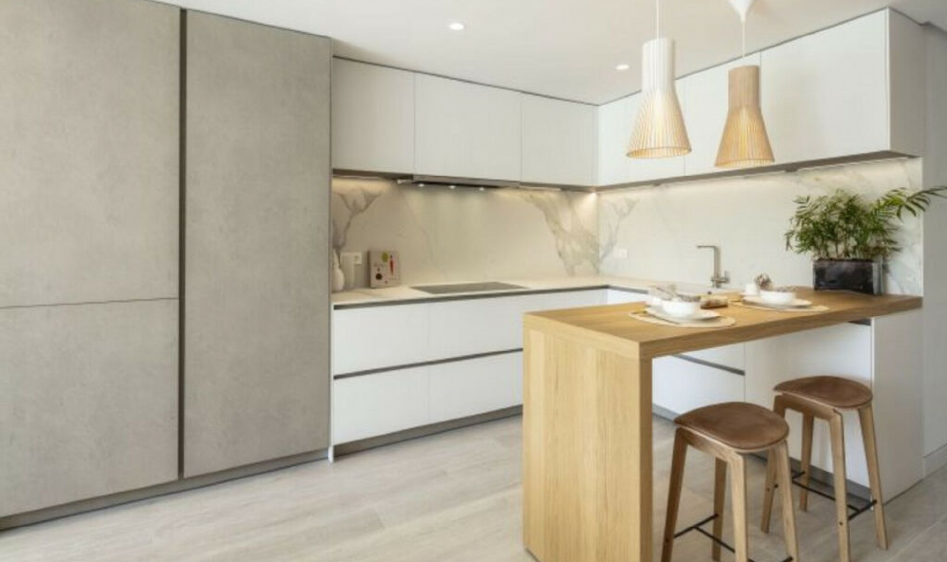 Resale - Apartment -
Marbella