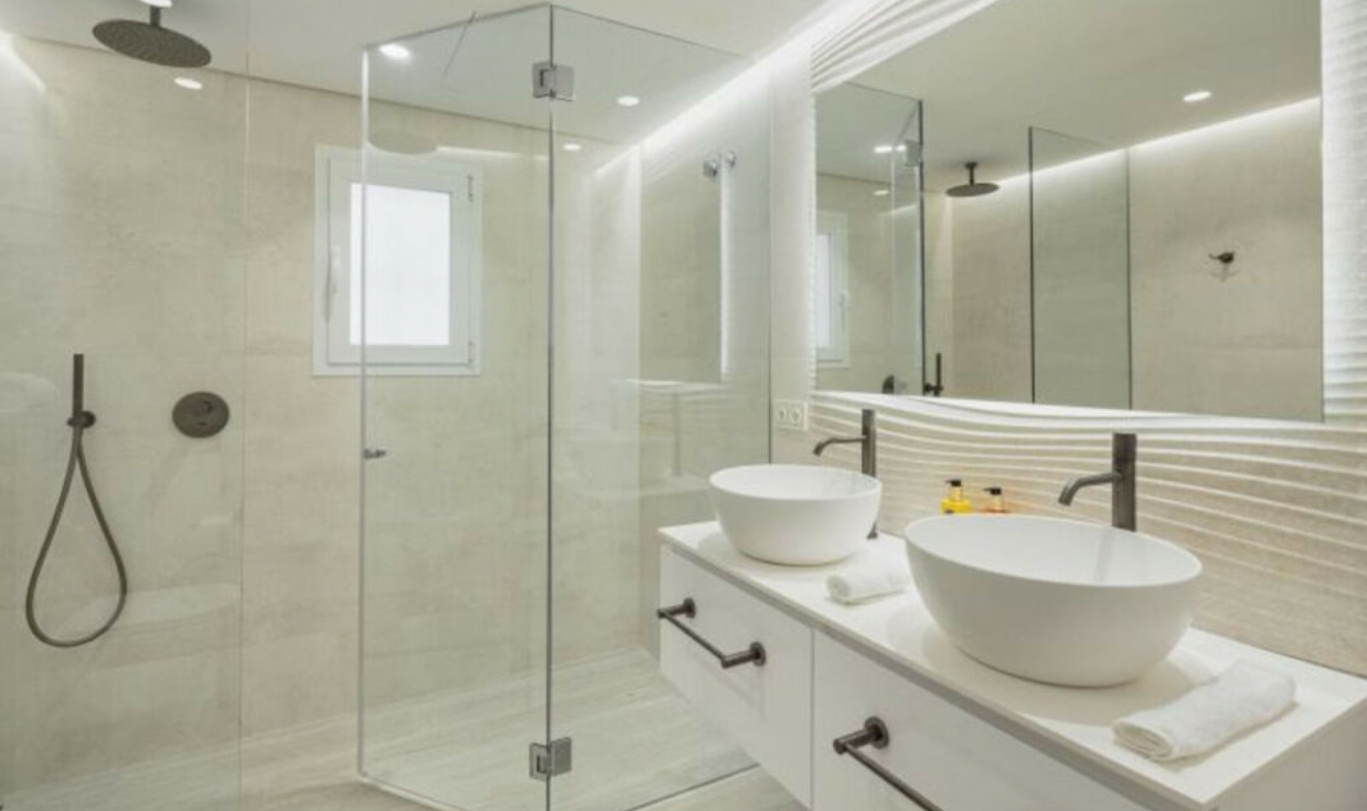 Resale - Apartment -
Marbella