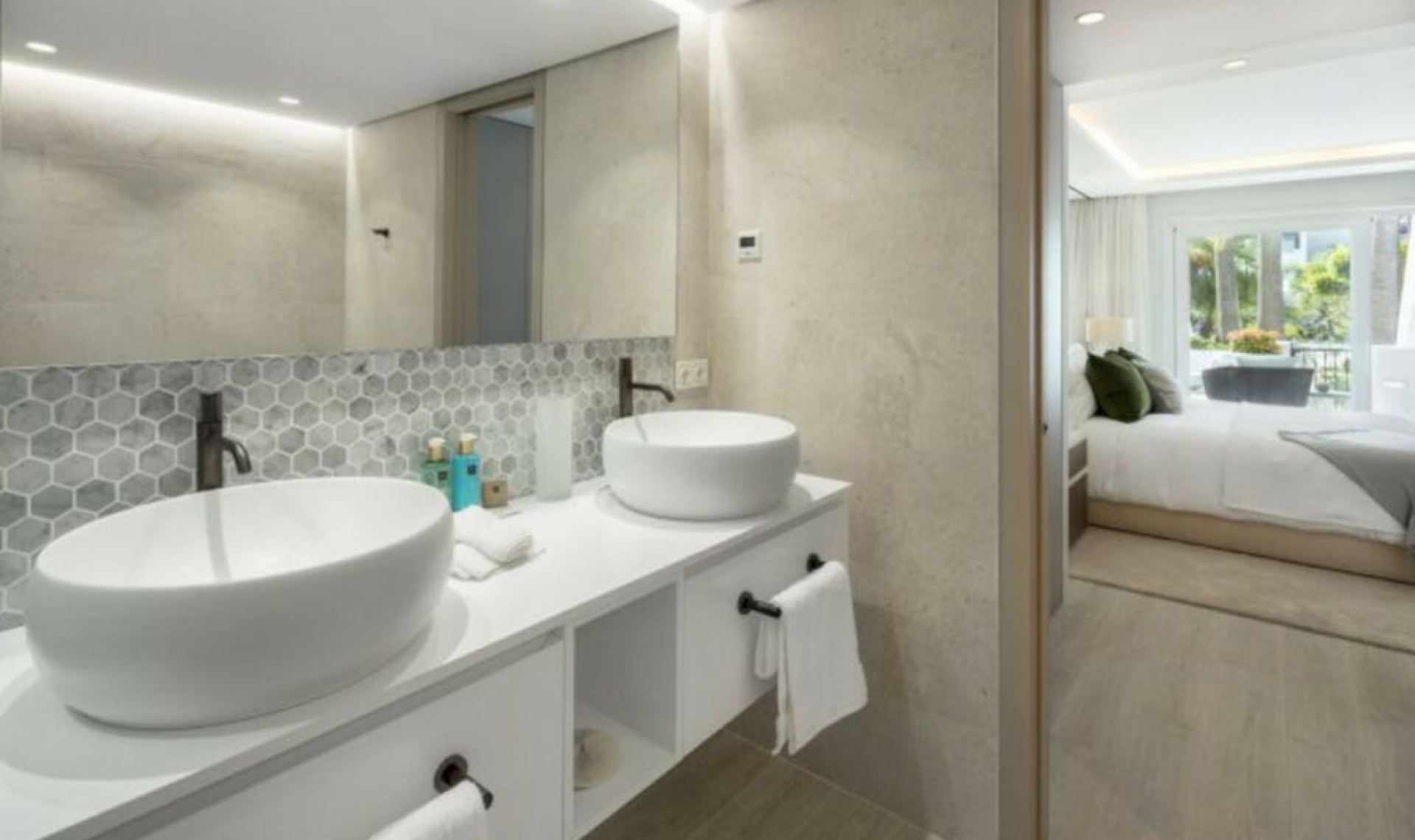 Resale - Apartment -
Marbella