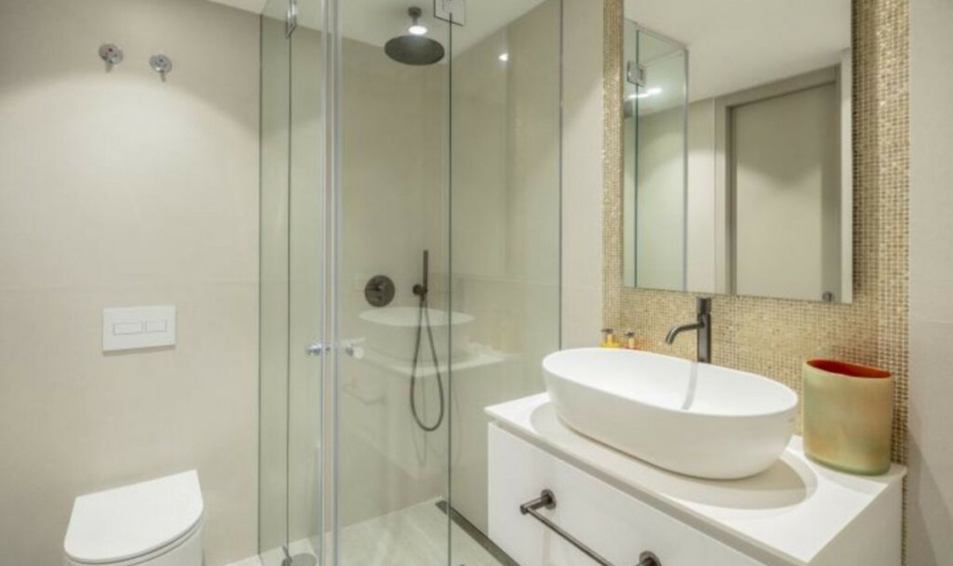 Resale - Apartment -
Marbella