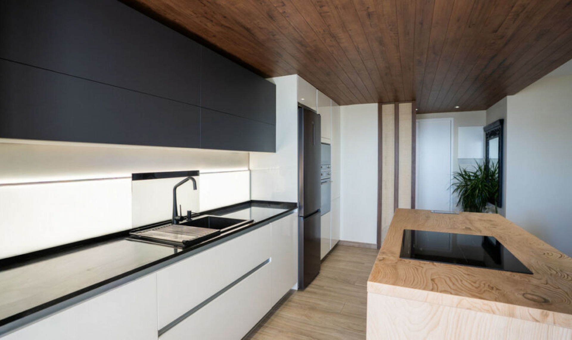 Resale - Apartment -
Marbella