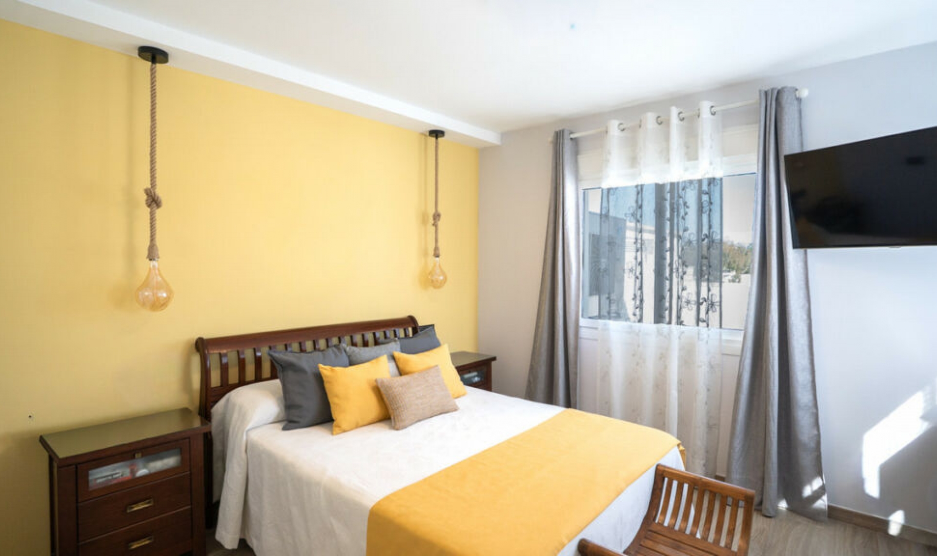 Resale - Apartment -
Marbella