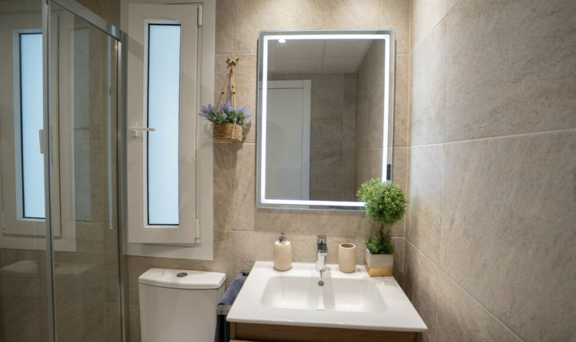 Resale - Apartment -
Marbella