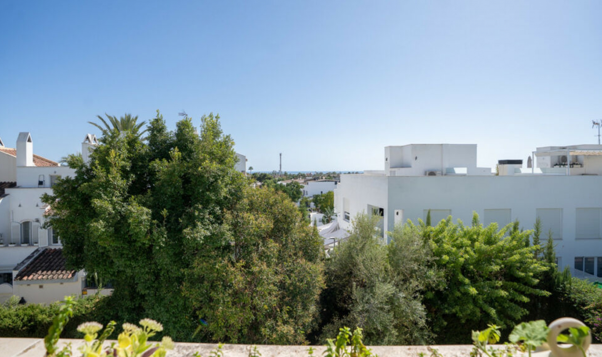 Resale - Apartment -
Marbella