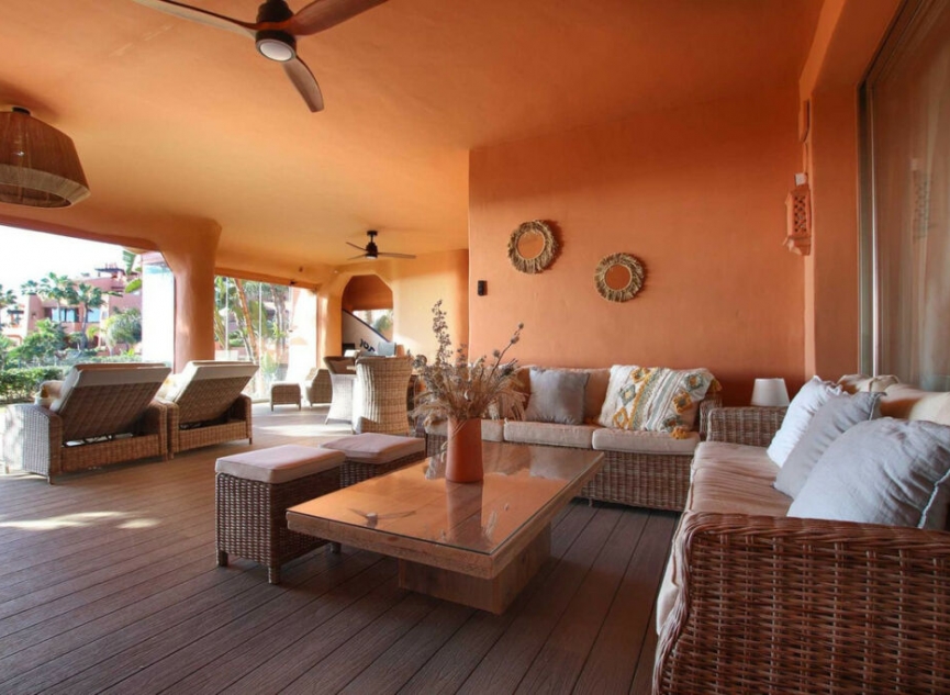 Resale - Apartment -
Marbella