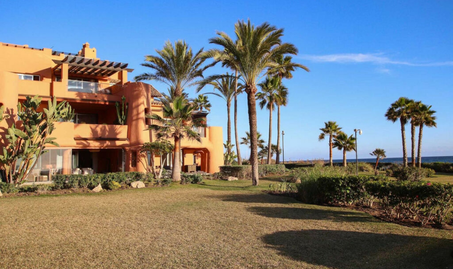 Resale - Apartment -
Marbella