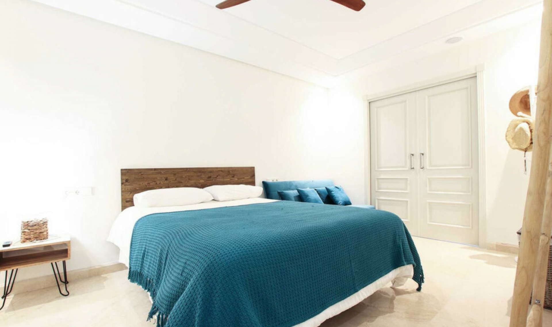 Resale - Apartment -
Marbella