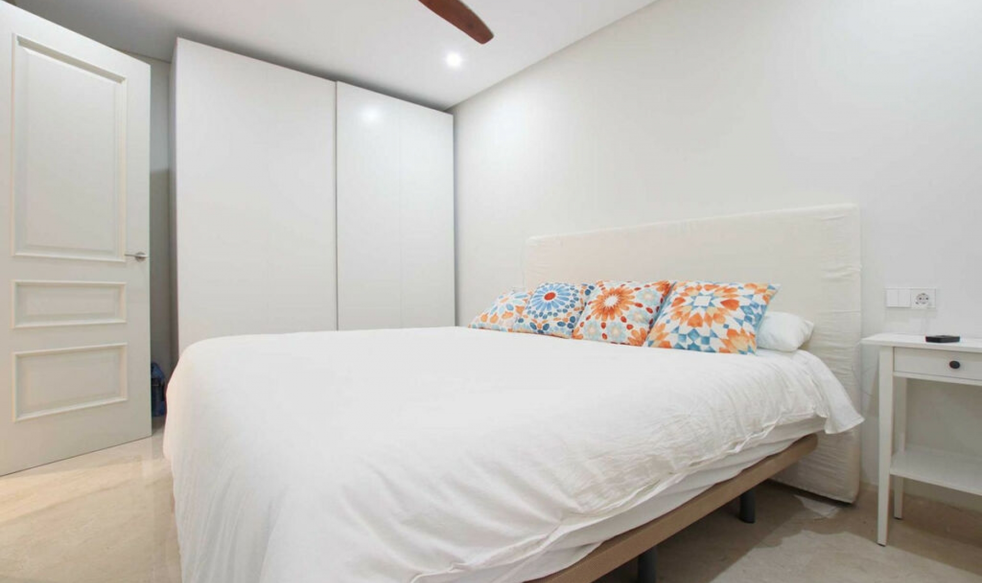 Resale - Apartment -
Marbella