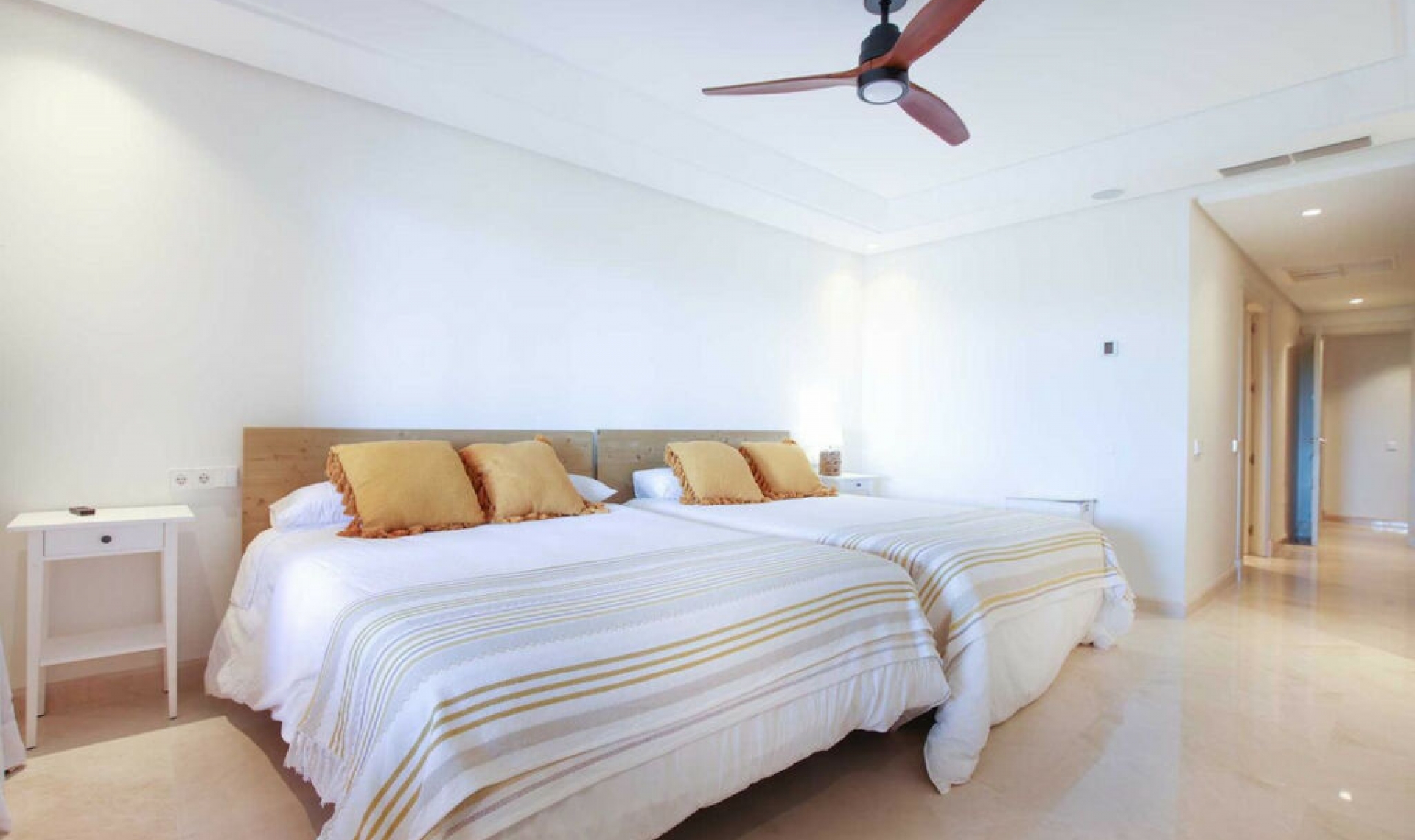 Resale - Apartment -
Marbella