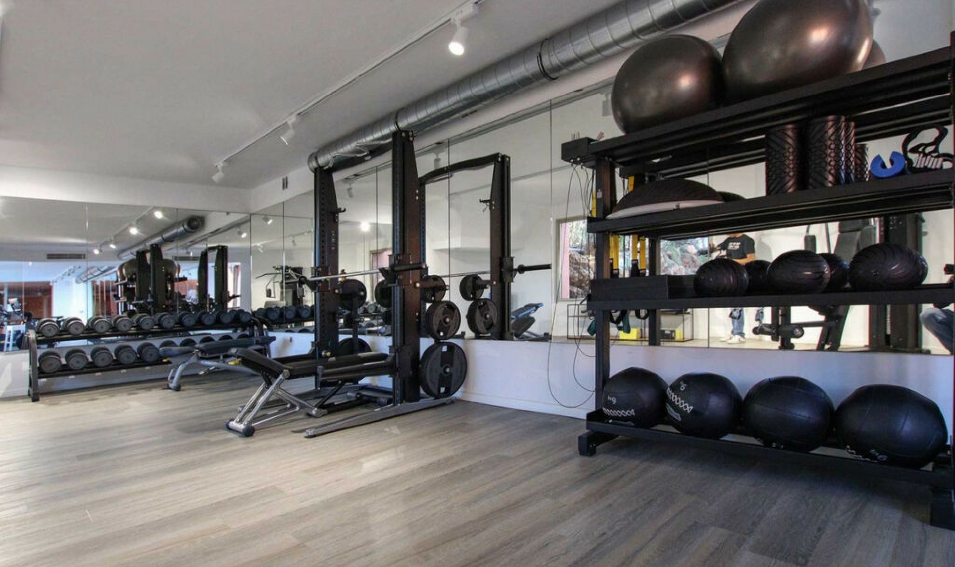 Resale - Apartment -
Marbella