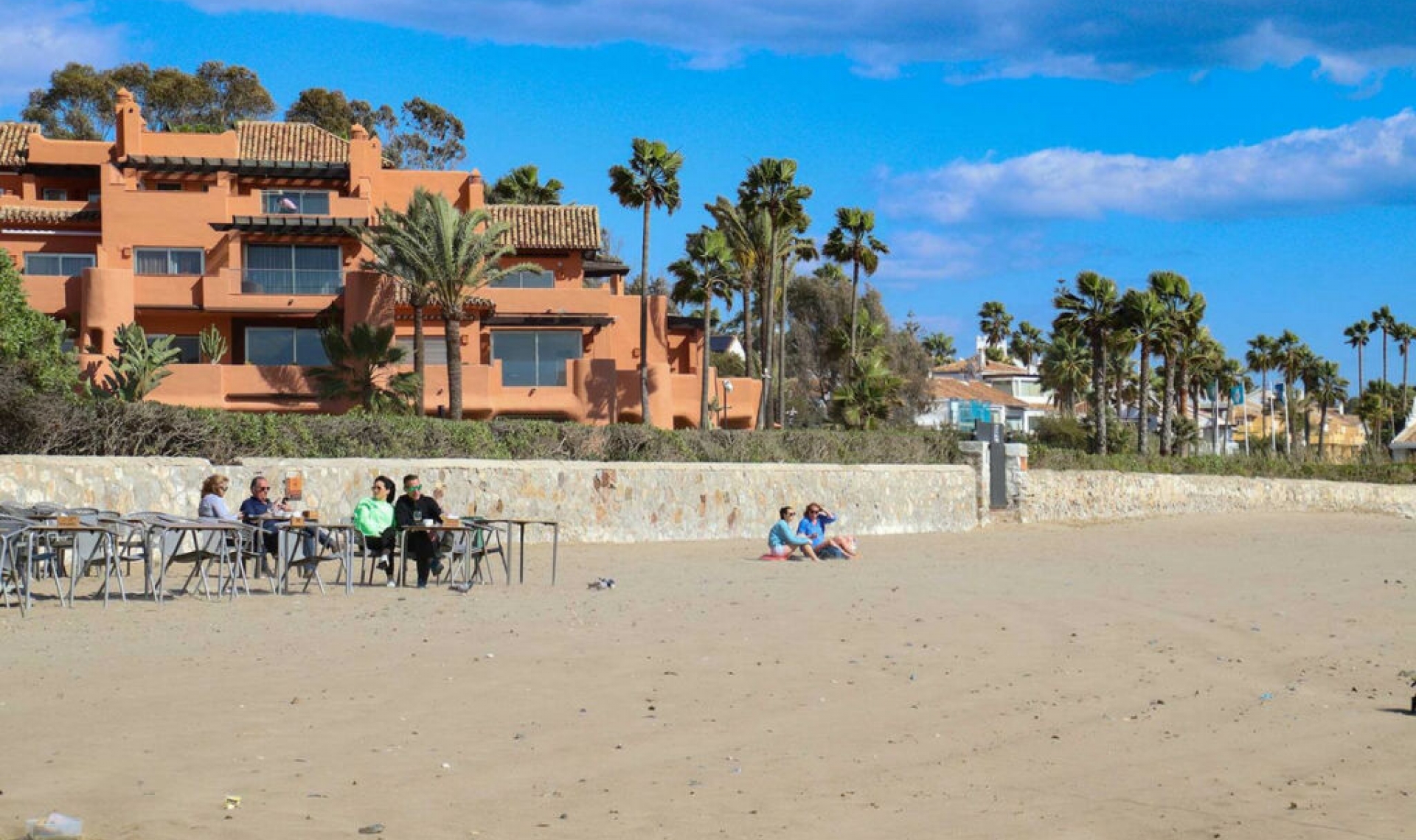 Resale - Apartment -
Marbella