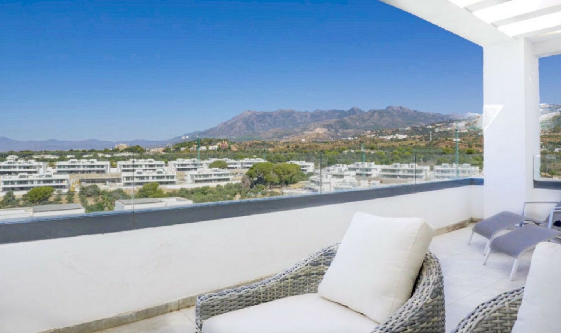Resale - Apartment -
Marbella
