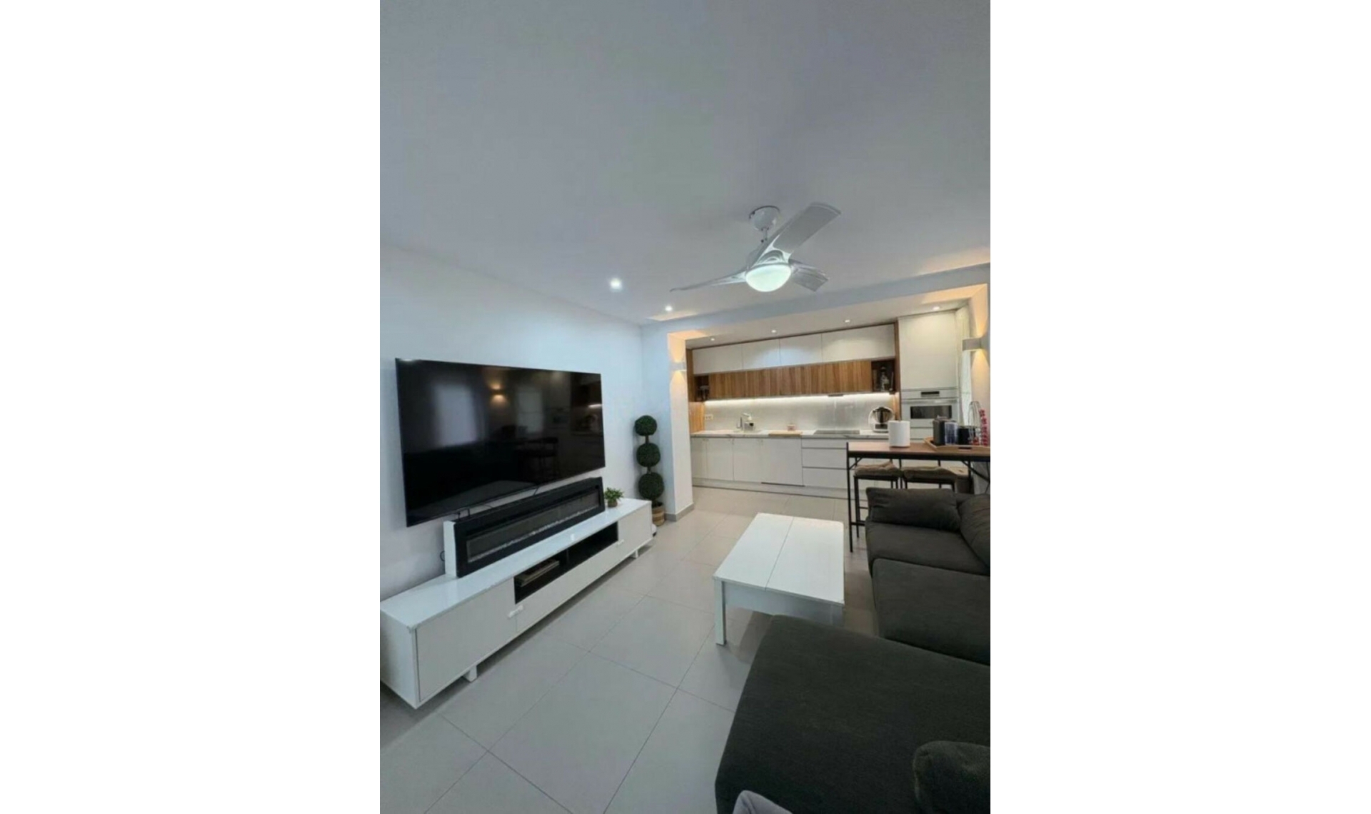 Resale - Apartment -
Marbella