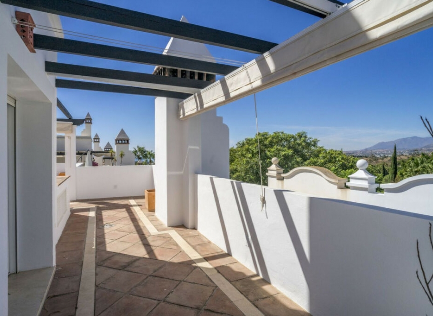 Resale - Apartment -
Marbella