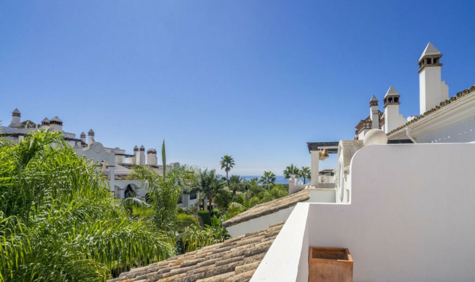 Resale - Apartment -
Marbella