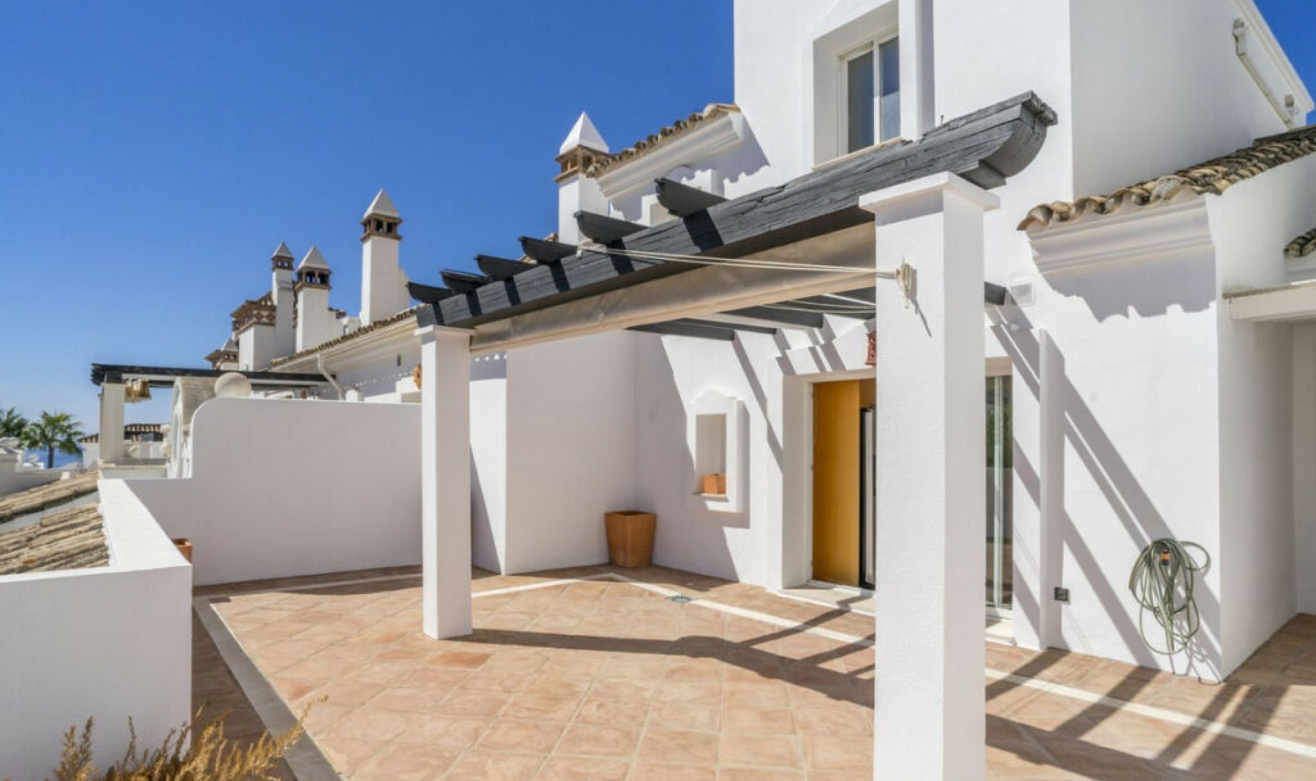 Resale - Apartment -
Marbella