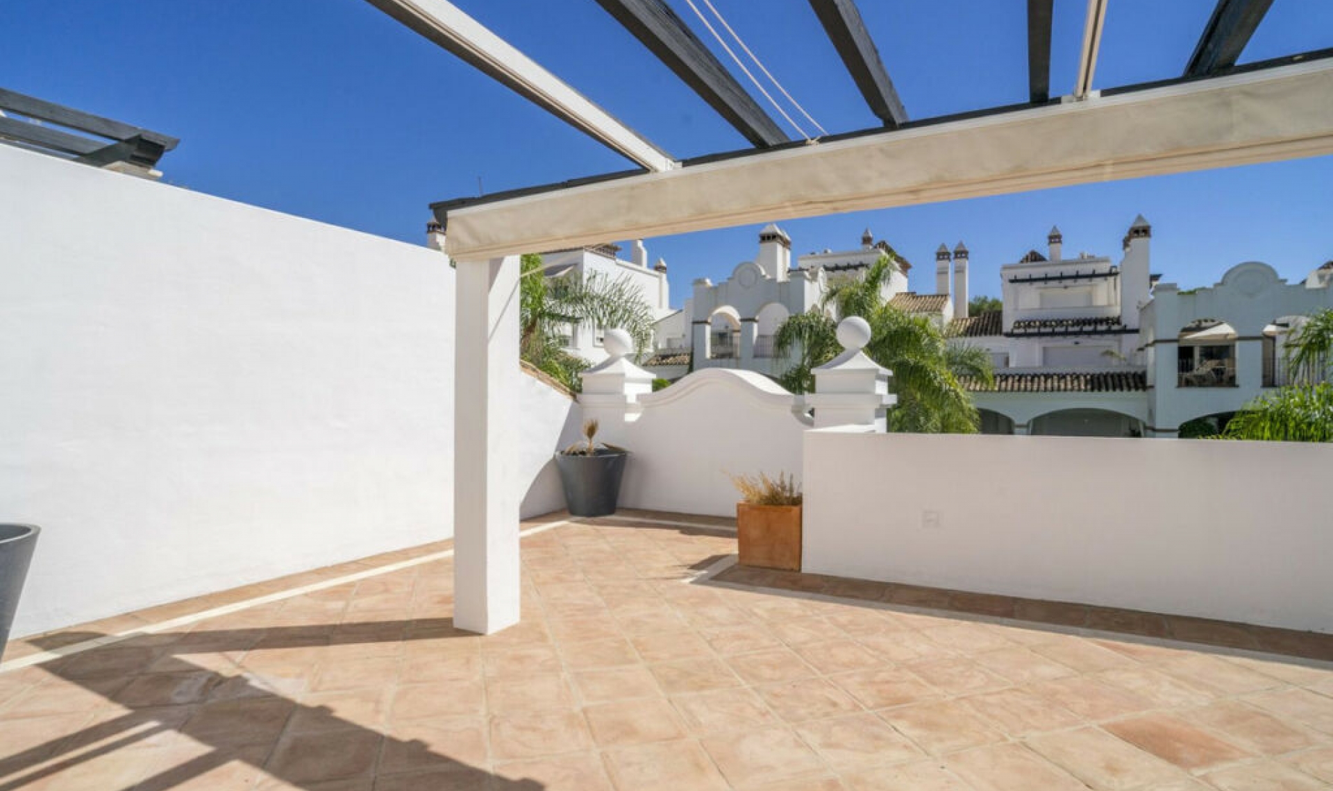 Resale - Apartment -
Marbella