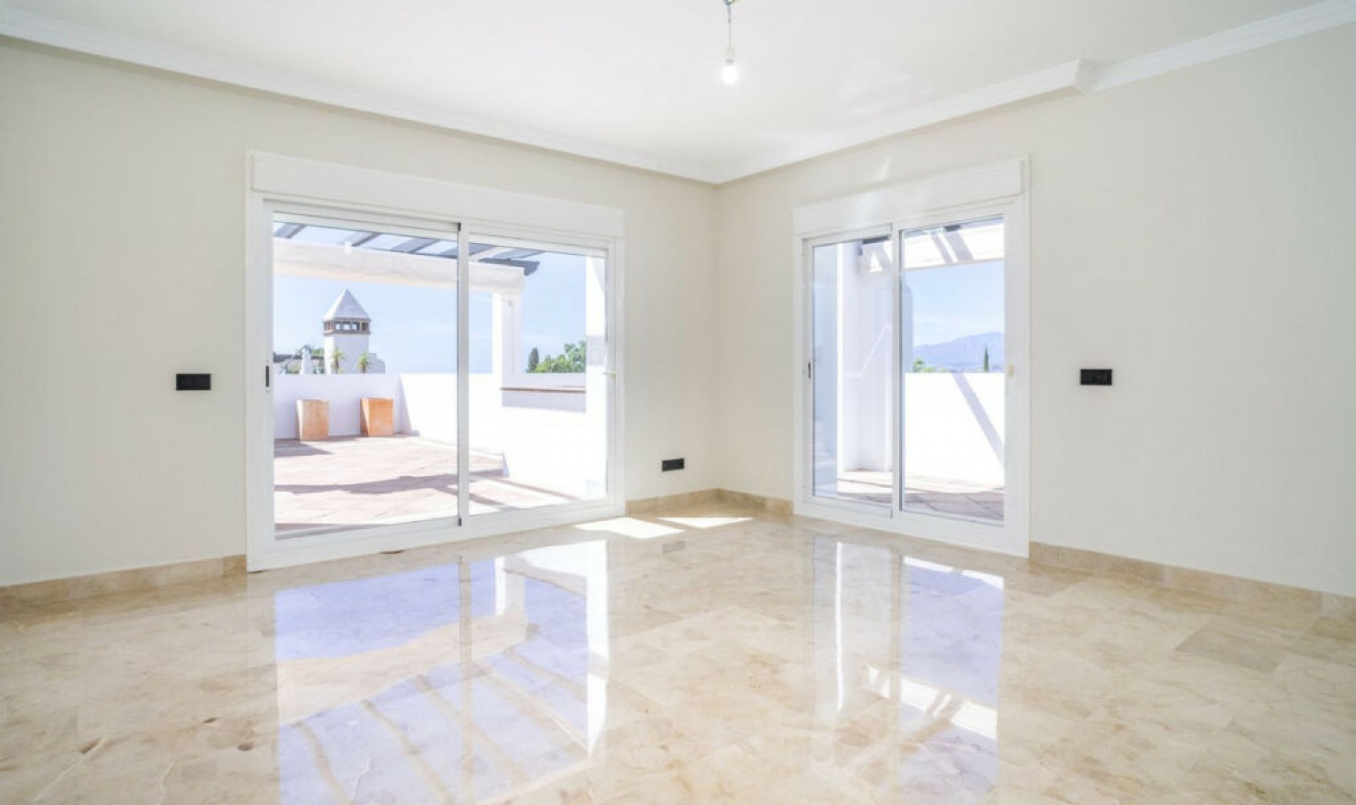 Resale - Apartment -
Marbella