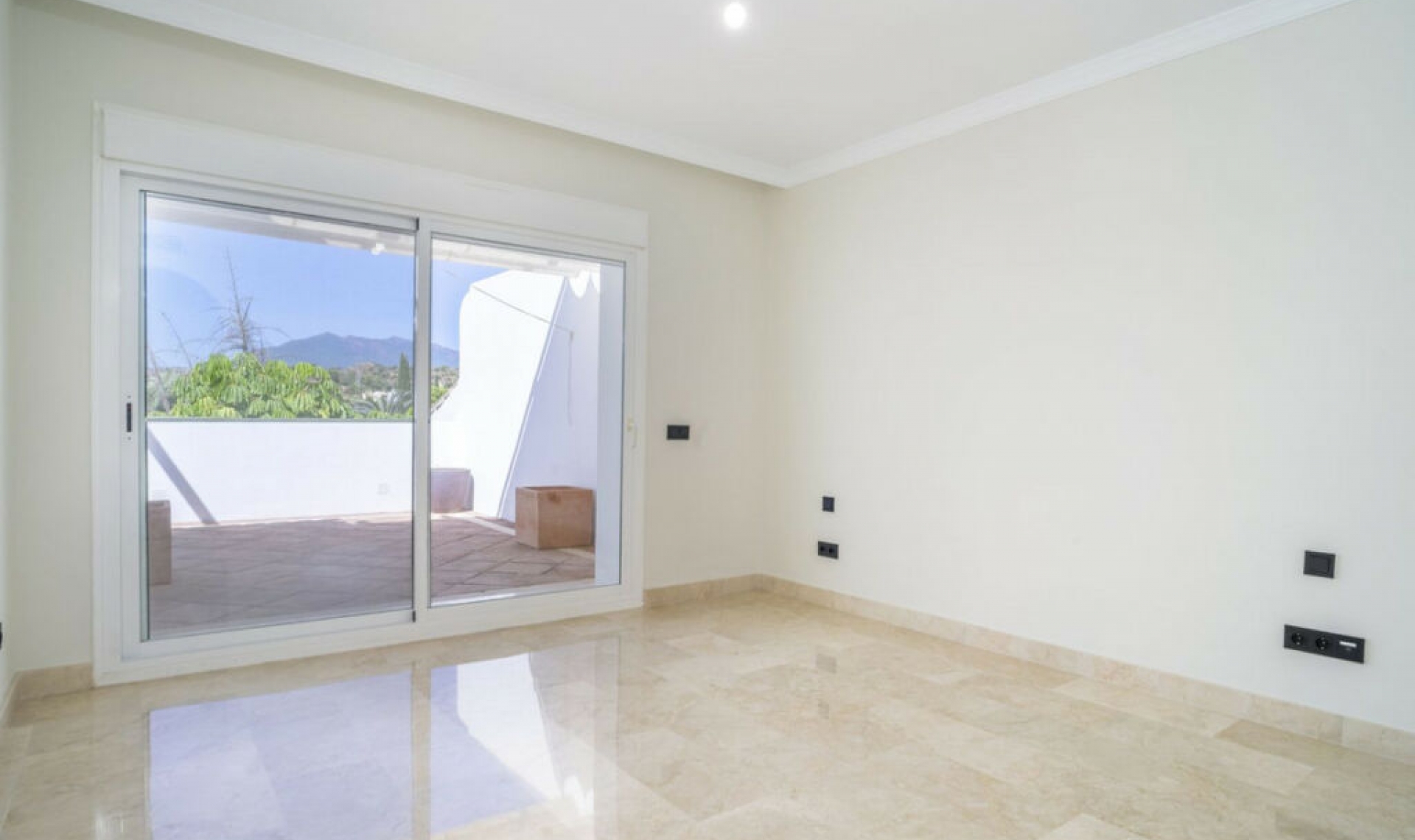 Resale - Apartment -
Marbella