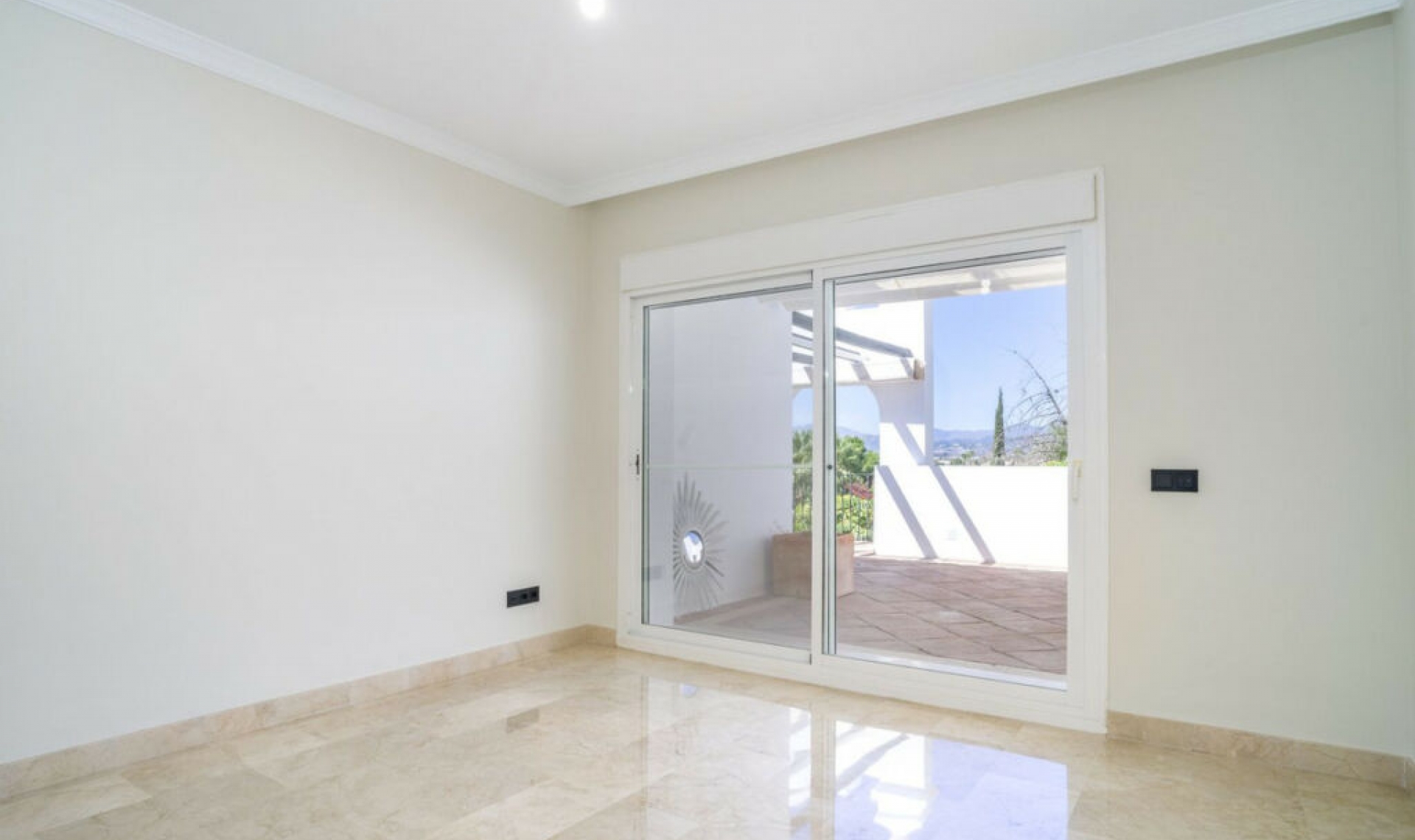Resale - Apartment -
Marbella