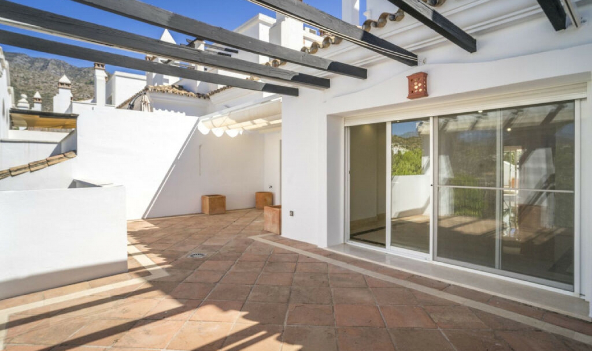 Resale - Apartment -
Marbella