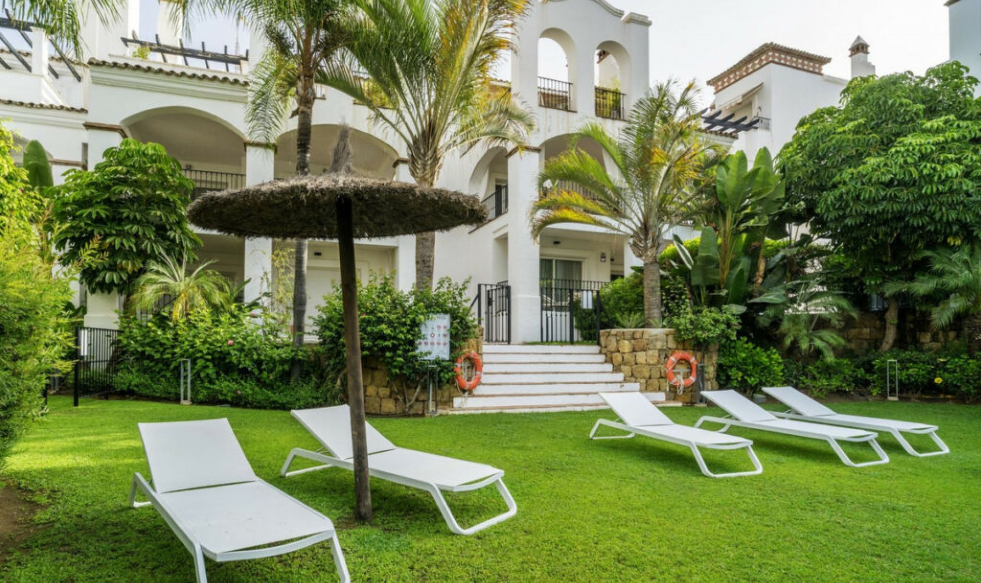 Resale - Apartment -
Marbella