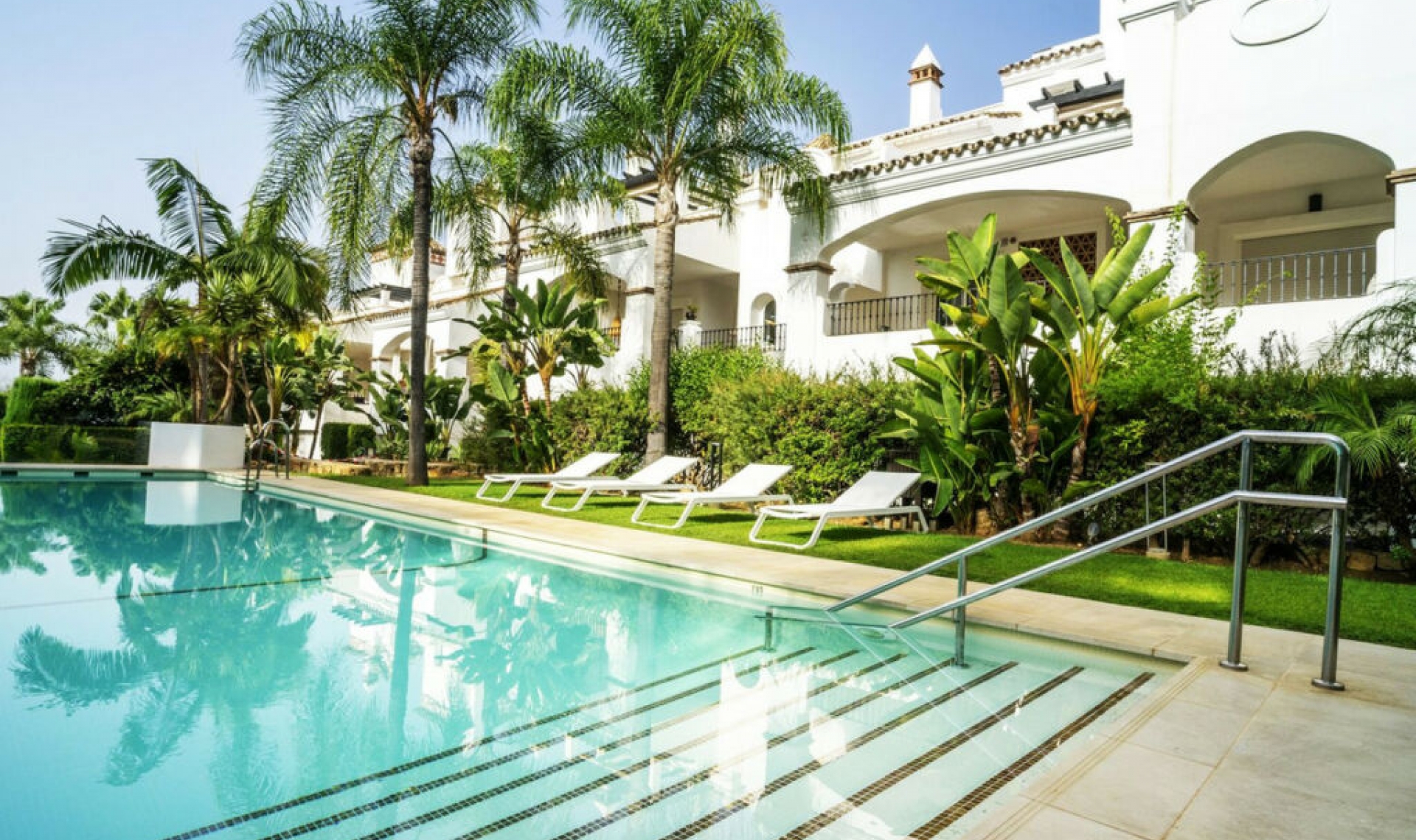 Resale - Apartment -
Marbella