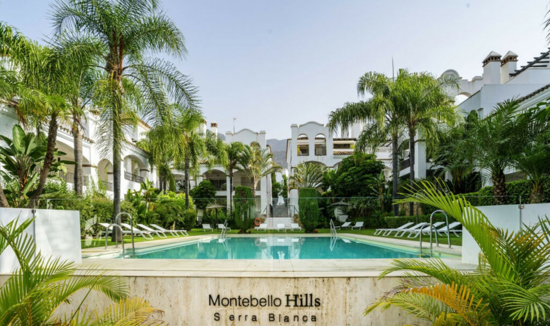 Resale - Apartment -
Marbella