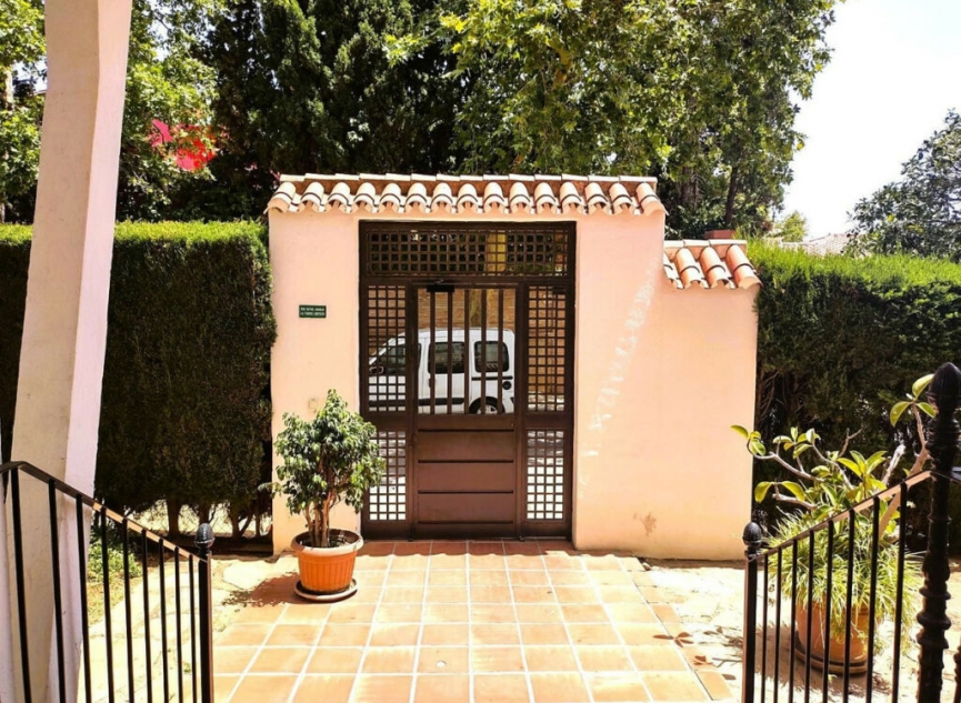 Resale - Apartment -
Marbella