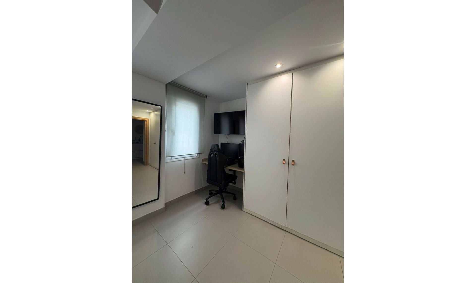 Resale - Apartment -
Marbella