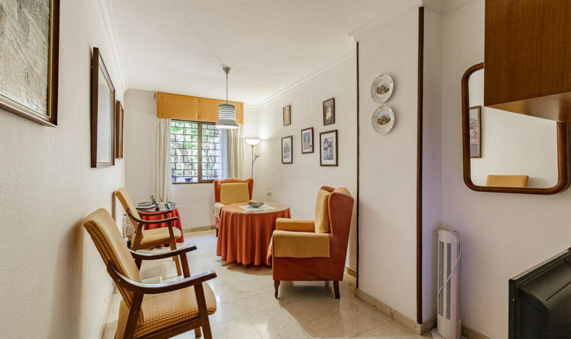 Resale - Apartment -
Marbella