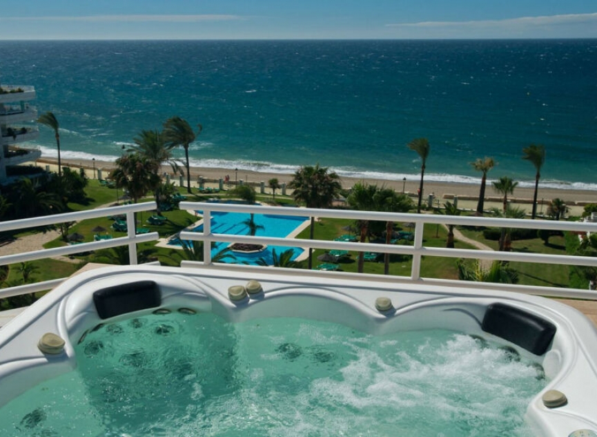 Resale - Apartment -
Marbella