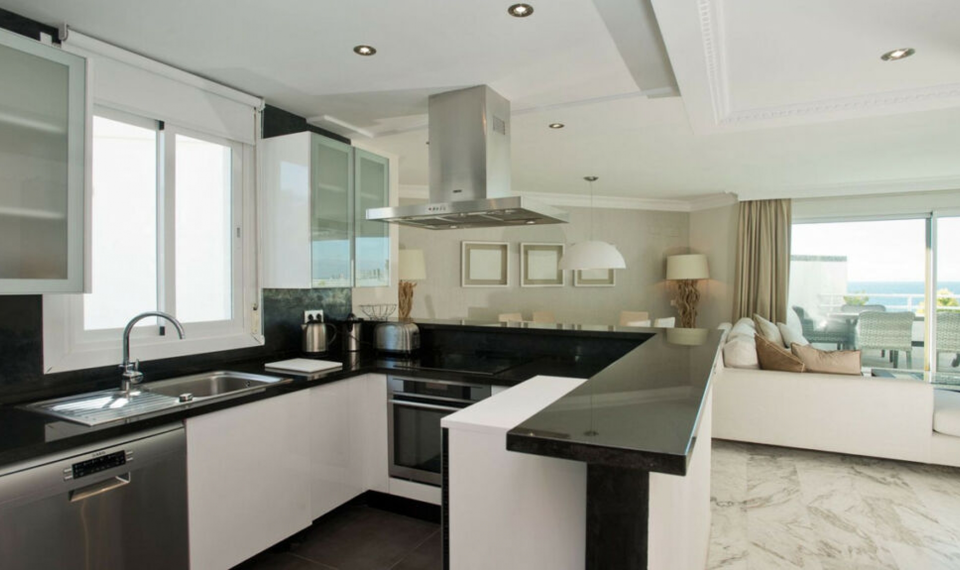 Resale - Apartment -
Marbella