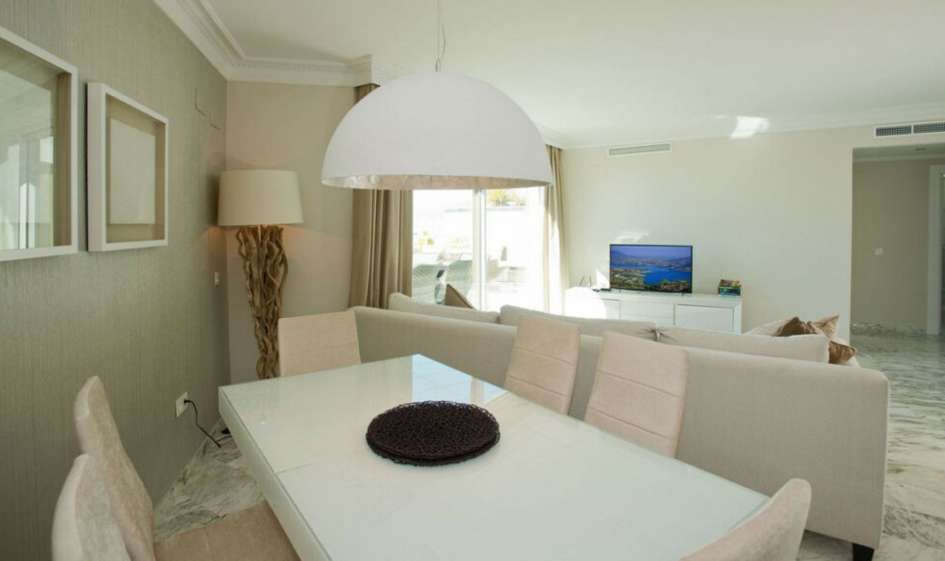 Resale - Apartment -
Marbella