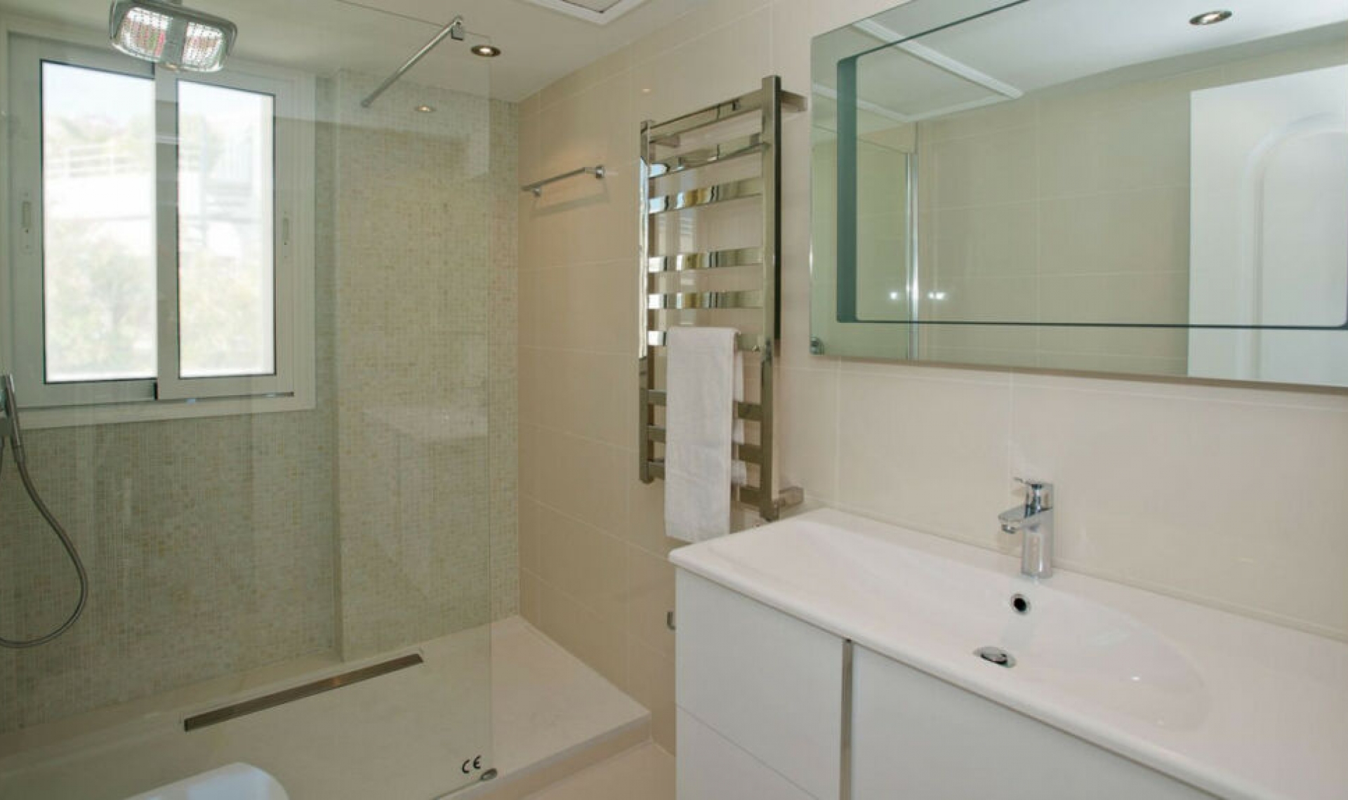 Resale - Apartment -
Marbella