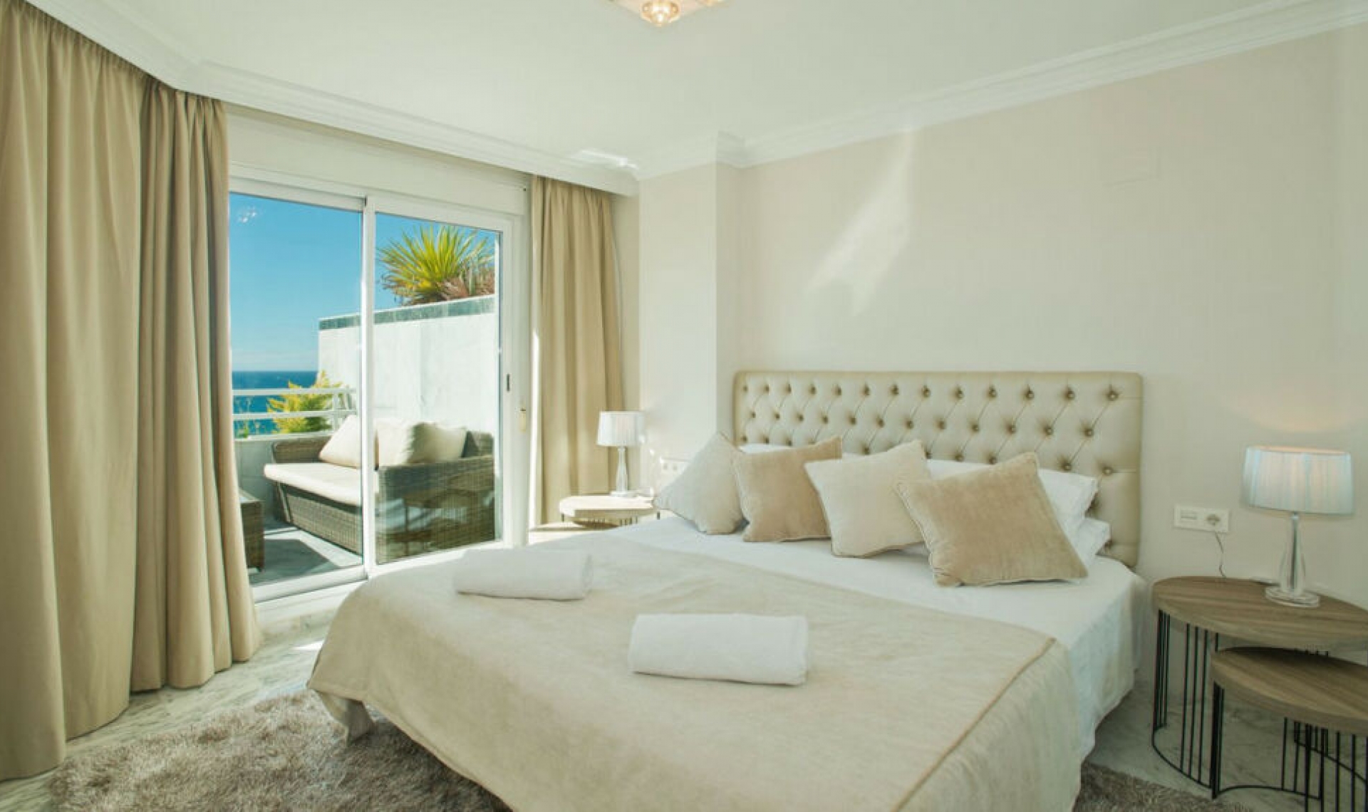 Resale - Apartment -
Marbella