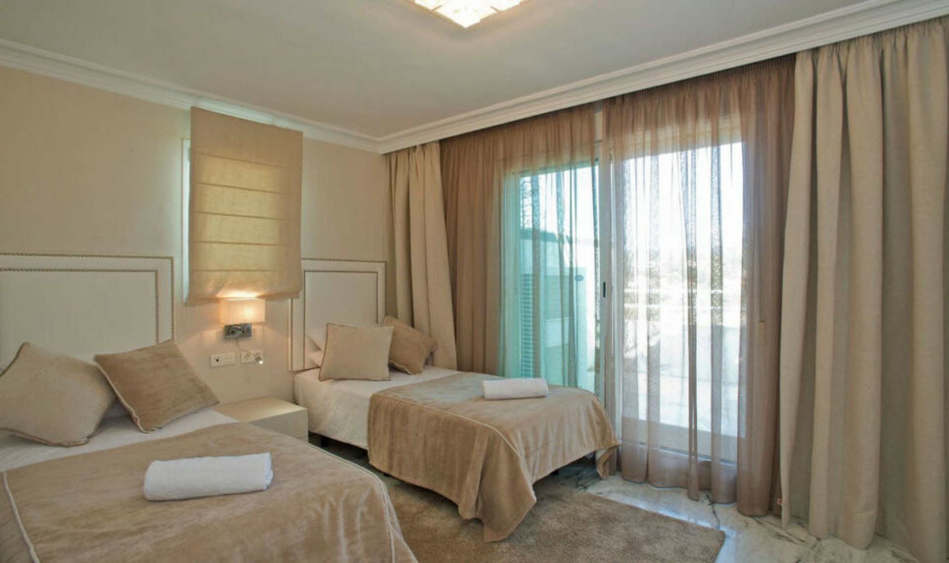 Resale - Apartment -
Marbella